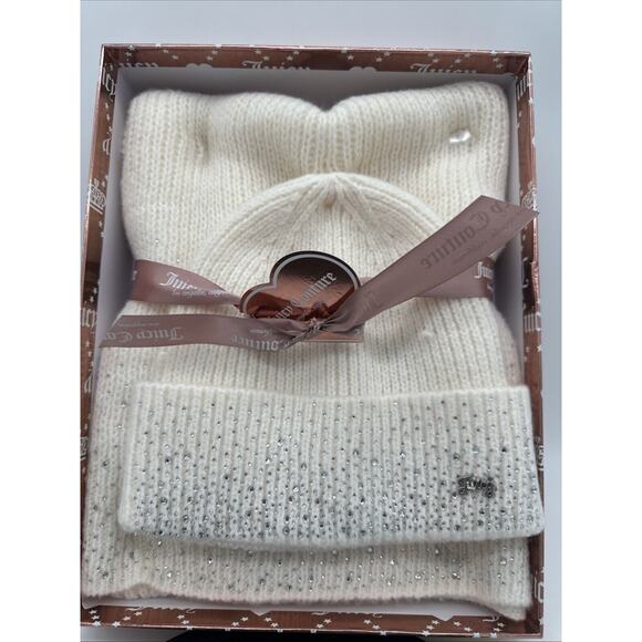 Juicy Couture Accessories - NWT Juicy Couture Beige Knit Winter Ski Cap Hat And Scarf Set Rhinestone Bling